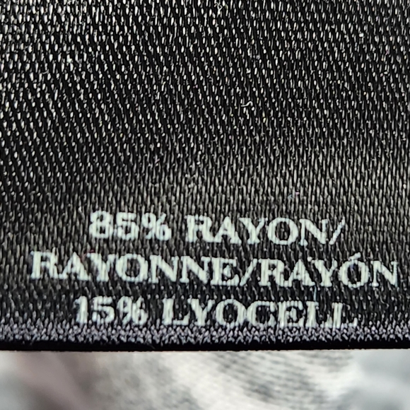 Ann Taylor Black & White Drape Neck Sleeveless Top Size XSmall - Picture 7 of 8